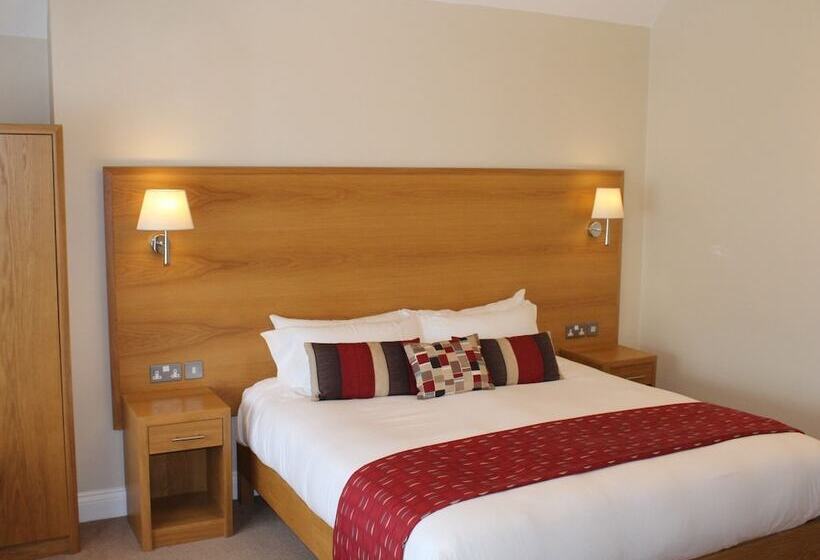 Hotel Clover Spa And