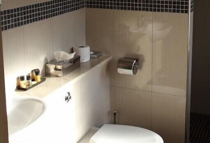 Hotel Clover Spa And