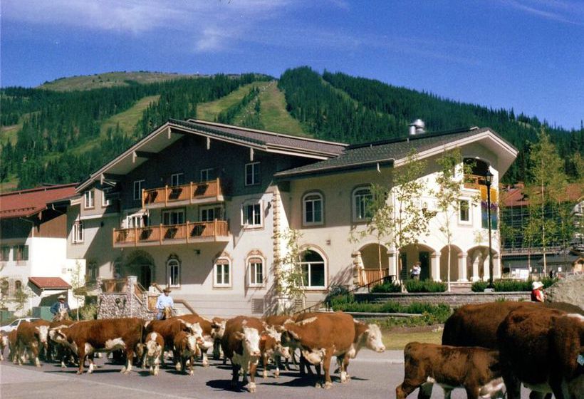 هتل Heffley Boutique Inn