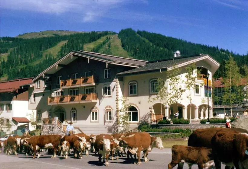 酒店 Heffley Boutique Inn