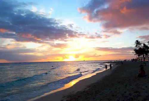 هتل Island Beach Comber