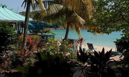 هتل Island Beach Comber