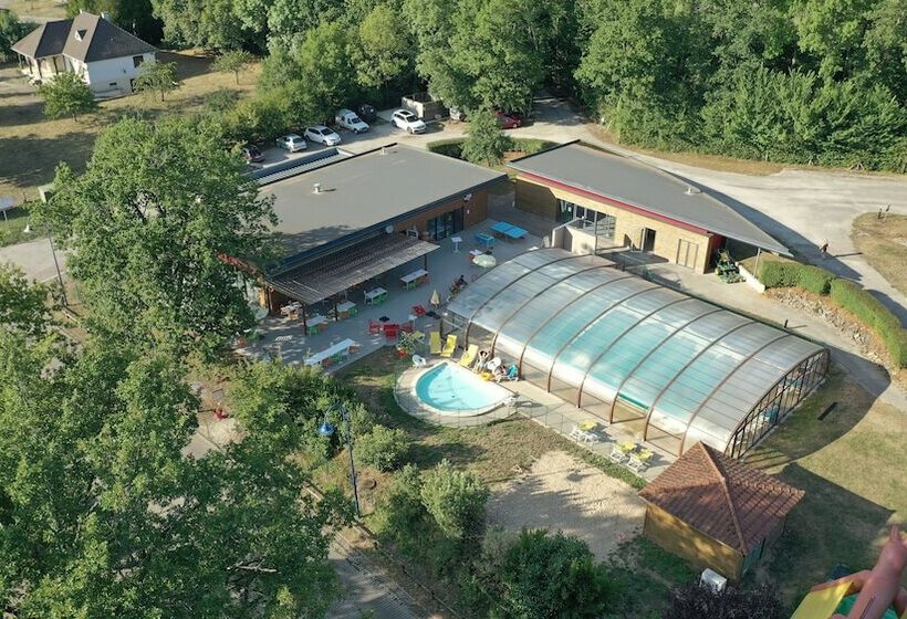 ホテル Les Chalets De La Vingeanne