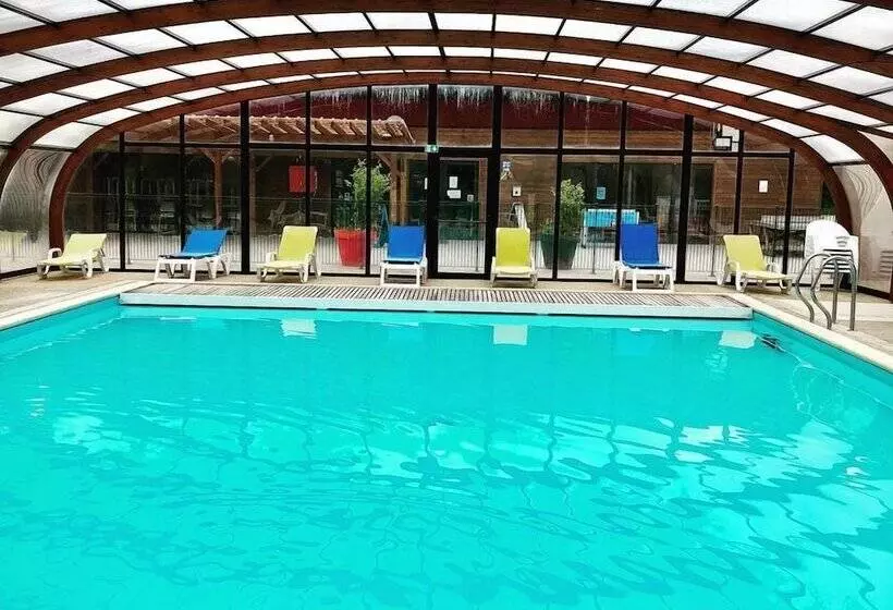 Отель Les Chalets De La Vingeanne