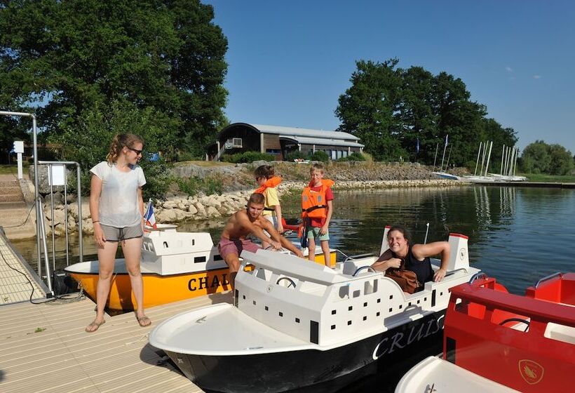 ホテル Les Chalets De La Vingeanne