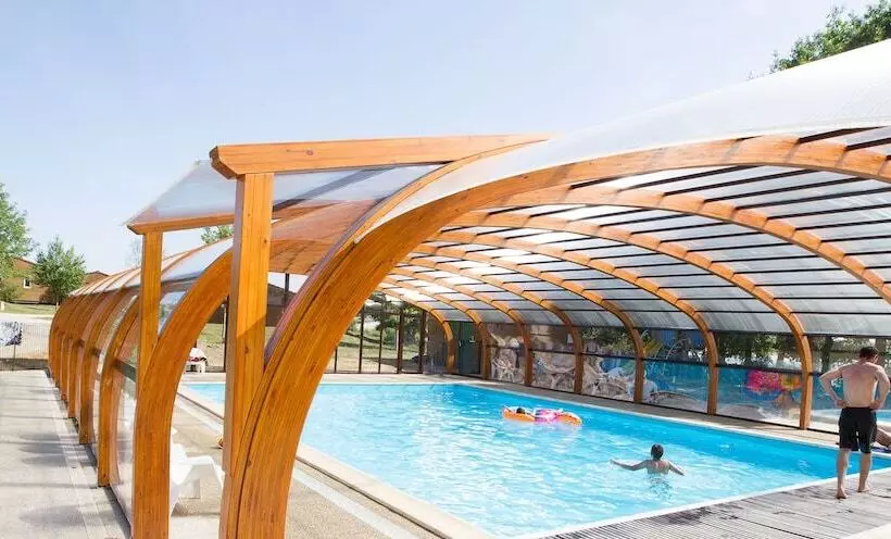 Отель Les Chalets De La Vingeanne