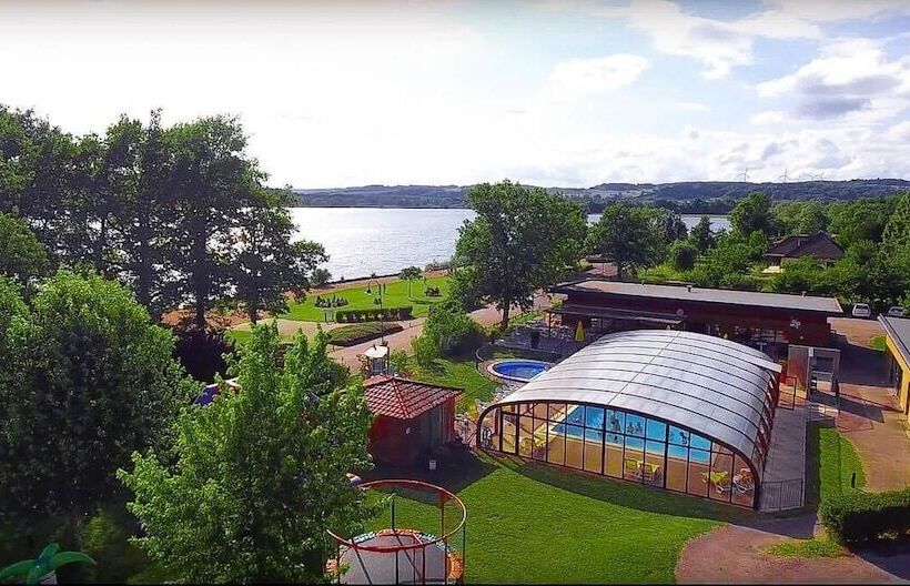 ホテル Les Chalets De La Vingeanne