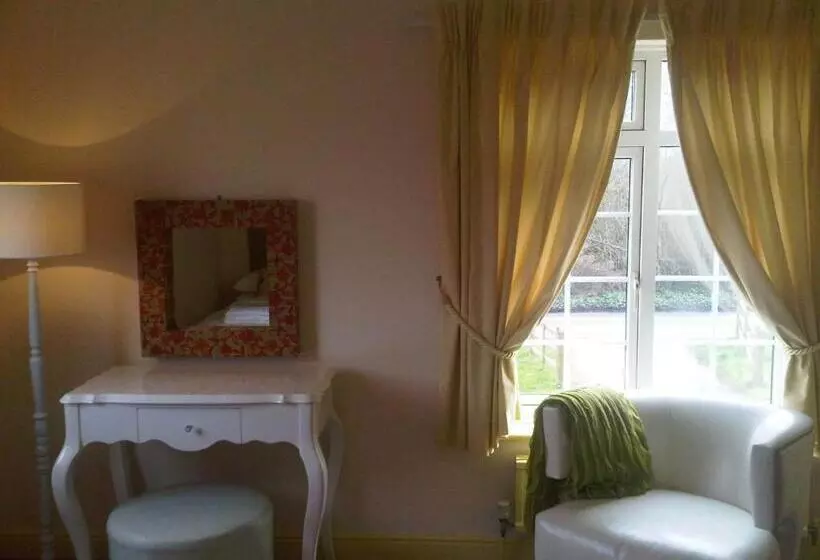 فندق Plumpton House