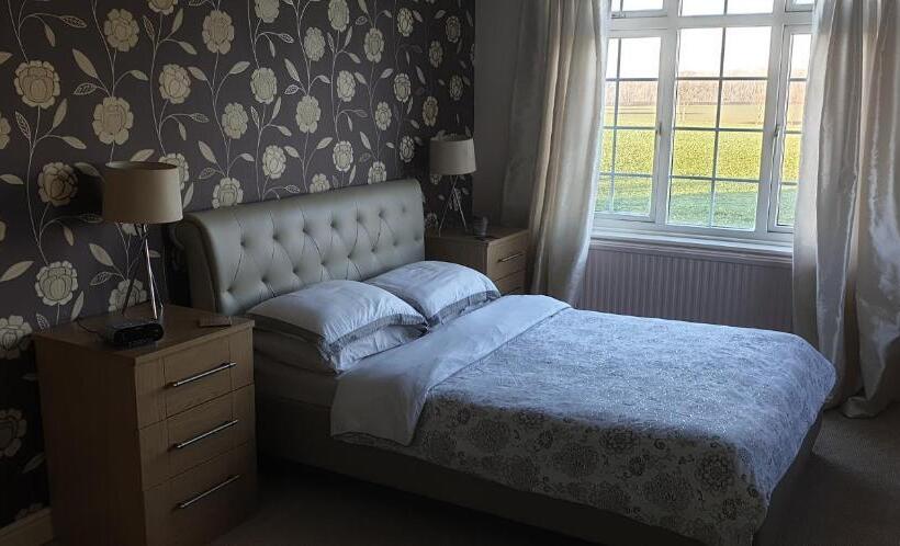 فندق Plumpton House