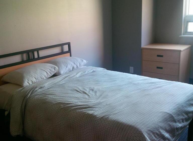 호텔 Residence & Conference Centre   Oakville