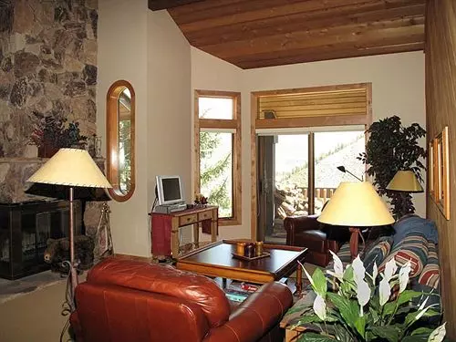 هتل Ridgepoint Townhomes