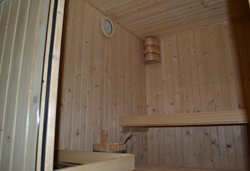 هتل Riviera Vista