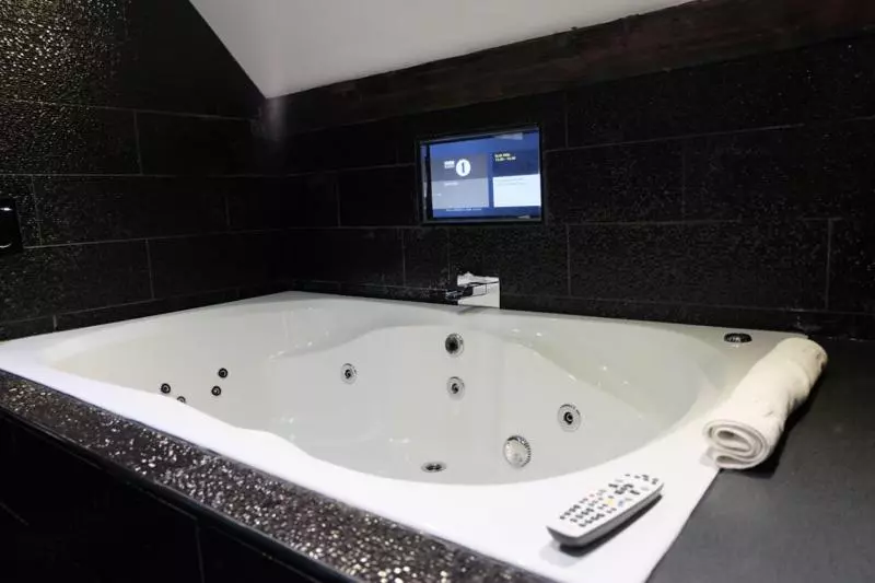 Отель Signature Living Apart