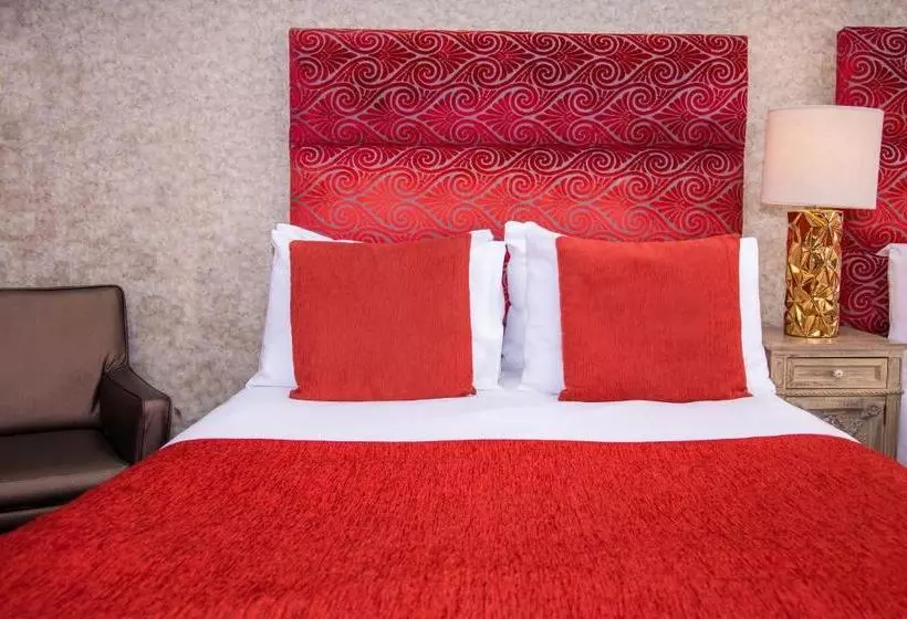 Отель Signature Living Apart