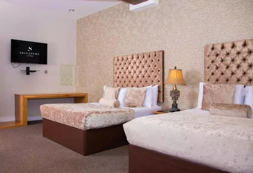 Отель Signature Living Apart