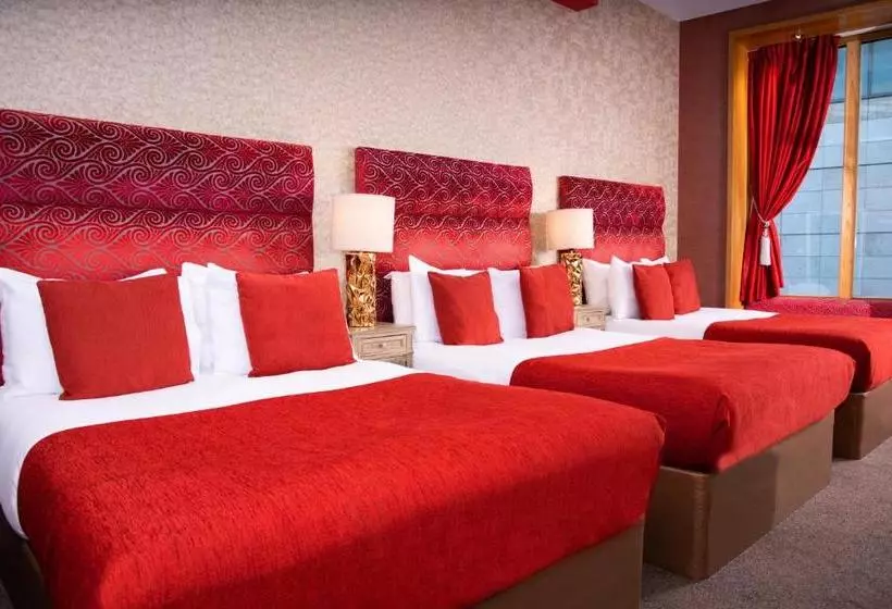 Отель Signature Living Apart