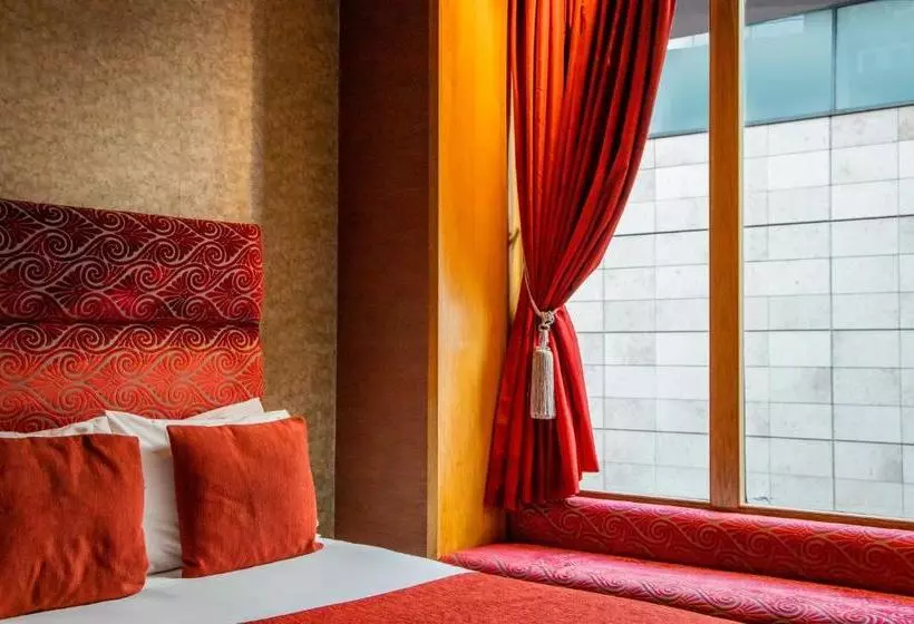 Отель Signature Living Apart