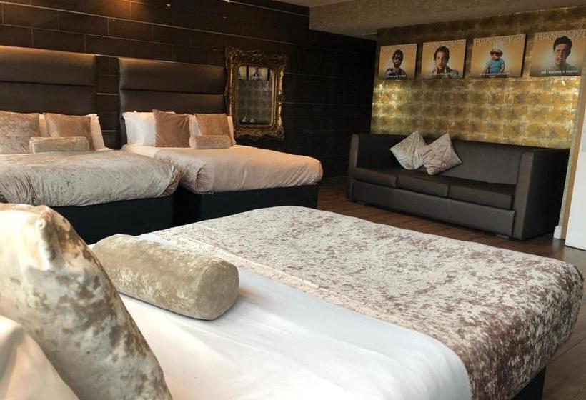 בית מלון כפרי Signature Living Apart