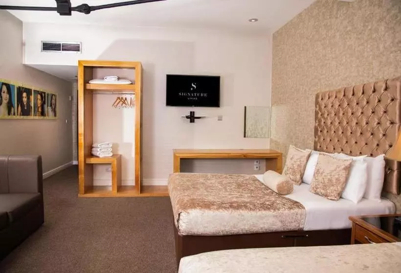 Отель Signature Living Apart