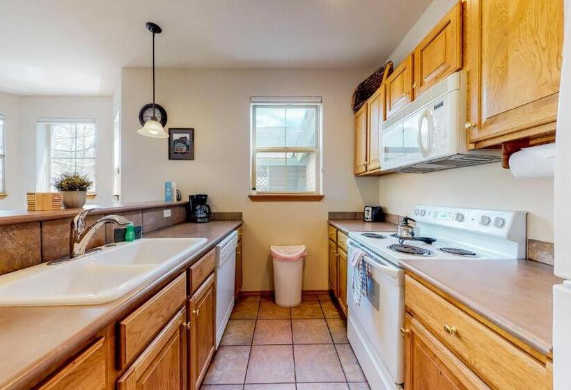 בית מלון כפרי Tarn Landing B7