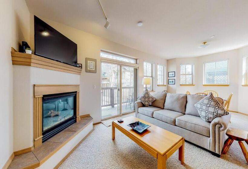 בית מלון כפרי Tarn Landing B7