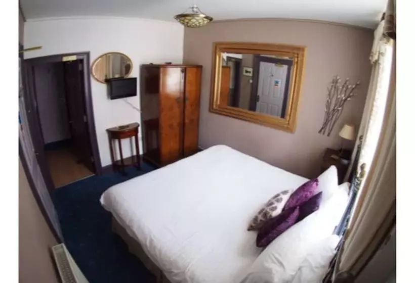 فندق The Coach House