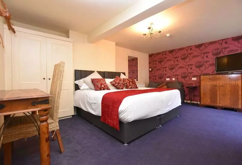 בית מלון כפרי The Halford Bridge Inn