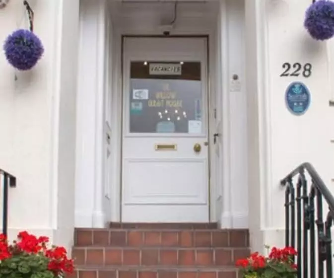 ホテル The Willow