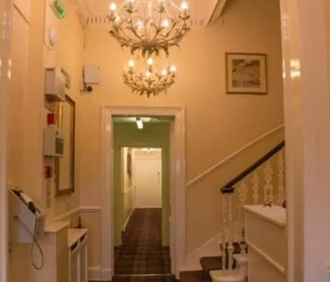 ホテル The Willow