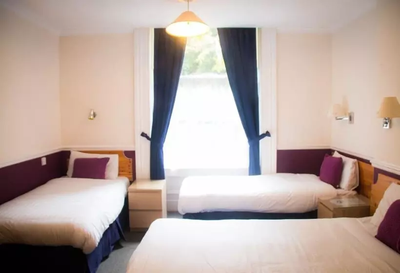 ホテル The Willow