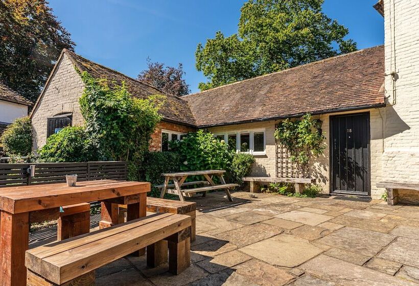 فندق Woolpack Inn