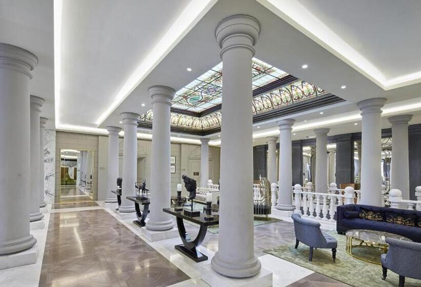 فندق Titanic Gendarmenmarkt Berlin