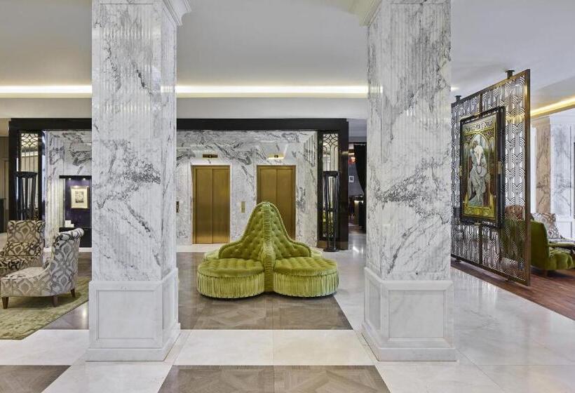 فندق Titanic Gendarmenmarkt Berlin