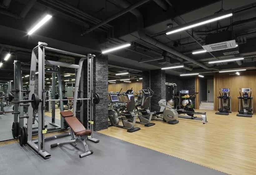 فندق Titanic Gendarmenmarkt Berlin