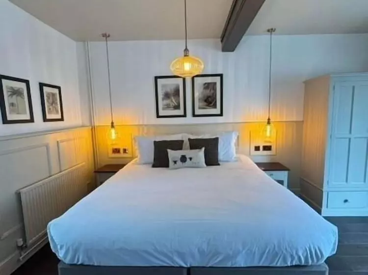 Отель Woolpack Inn