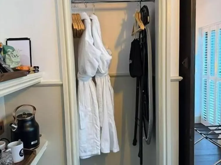 Отель Woolpack Inn