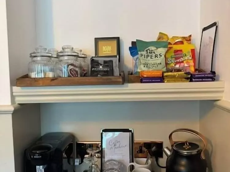 Отель Woolpack Inn