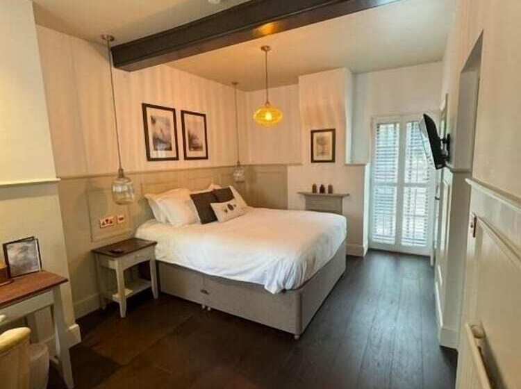 فندق Woolpack Inn