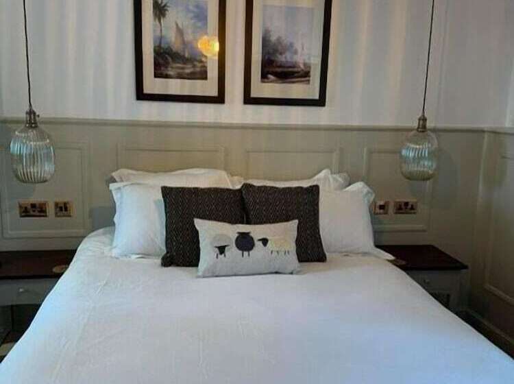 فندق Woolpack Inn