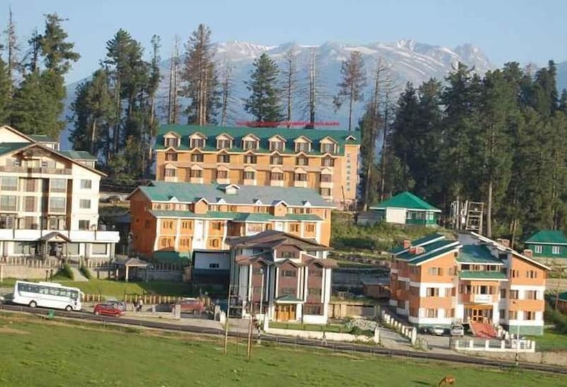 בית מלון כפרי Zahgeer Continental Gulmarg