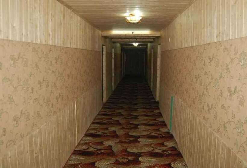 בית מלון כפרי Zahgeer Continental Gulmarg