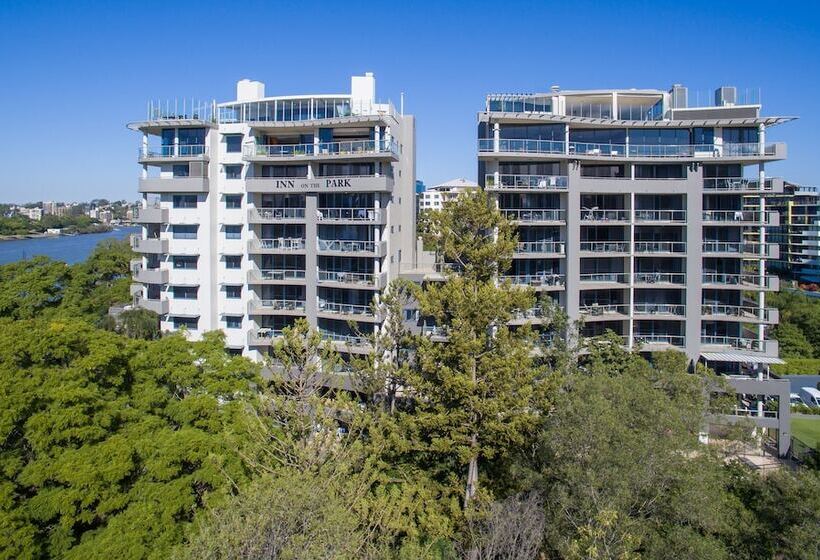 Inn On The Park Apartments