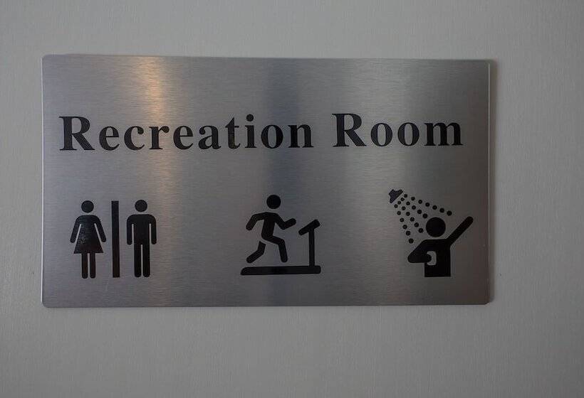 Inn On The Park Apartments