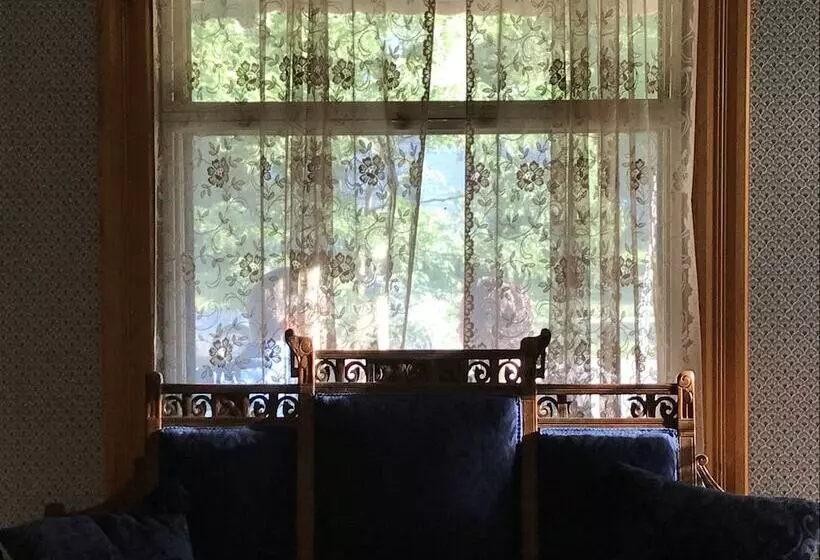 Innisfree Bed & Breakfast