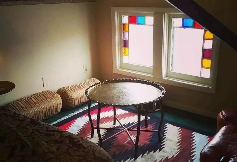 Innisfree Bed & Breakfast