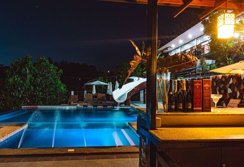 Marqis Sunrise Sunset Resort And Spa