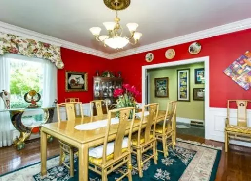 Matthews Manor Bed & Breakfast