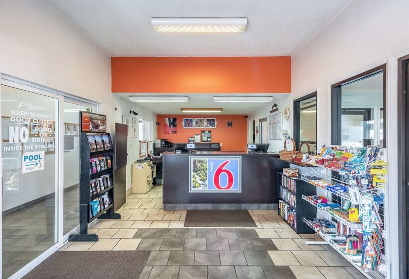 Motel 6 Clarkston Wa