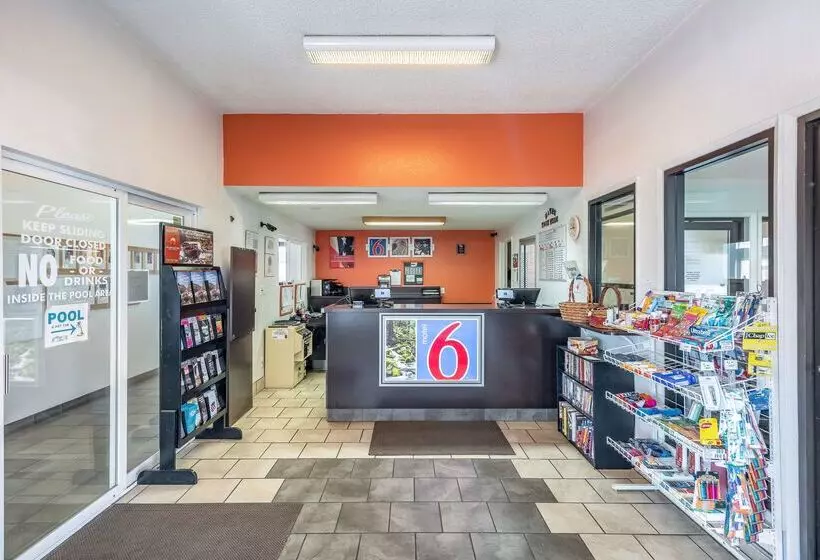 Motel 6 Clarkston Wa