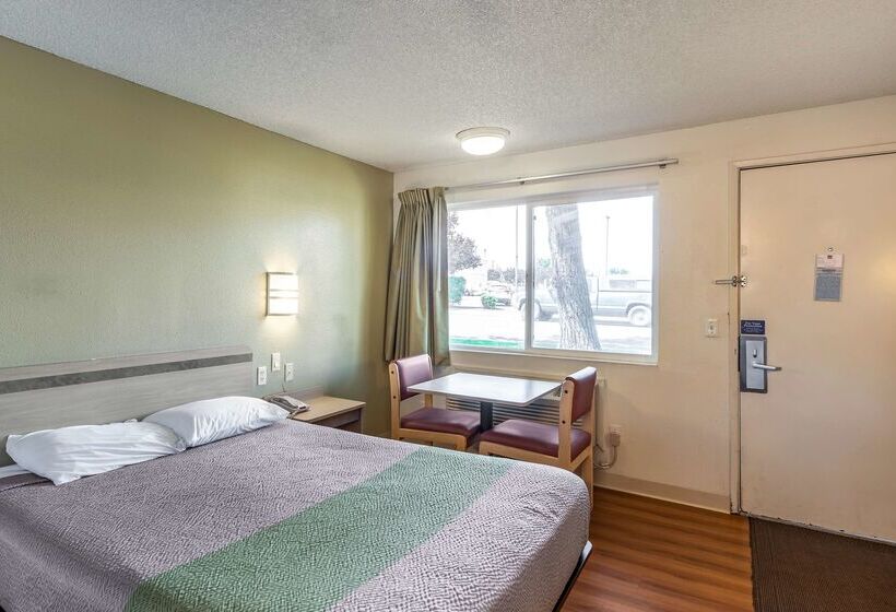 Motel 6 Clarkston Wa